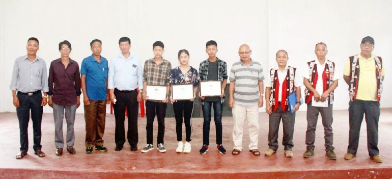 Recipients of the inaugural Asetkong Mungdang Yajen Aier Award with officials and dignitaries, October 10. (Photo Courtesy: Imrongkumba Aier)
